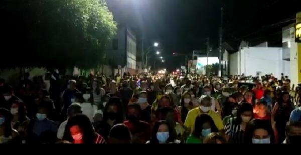 Cat&oacute;licos participam das celebra&ccedil;&otilde;es de Corpus Christi em Floriano(Imagem:Reprodu&ccedil;&atilde;o)