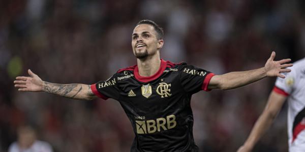 Flamengo vence o Atlético-GO e se mantém vivo na briga pelo Brasileirão
