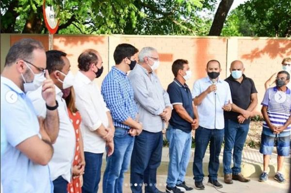 Prefeitura de Floriano inaugura obras de pavimenta&ccedil;&atilde;o em ruas do bairro Melad&atilde;o.(Imagem:Reprodu&ccedil;&atilde;o/Instagram)