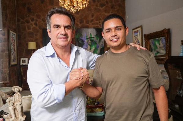 Ciro Nogueira amplia apoios e recebe adesão de prefeitos do PT e do PSD.(Imagem:Ascom)