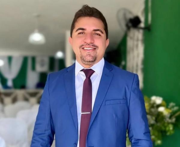 Em áudio, vereador suspeito de ameaças manda ex-mulher fugir da cidade e xinga prefeito