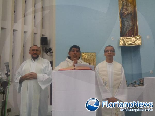 Missa Marca Anivers&aacute;rio da R&aacute;dio Santa Clara.(Imagem:FlorianoNews)