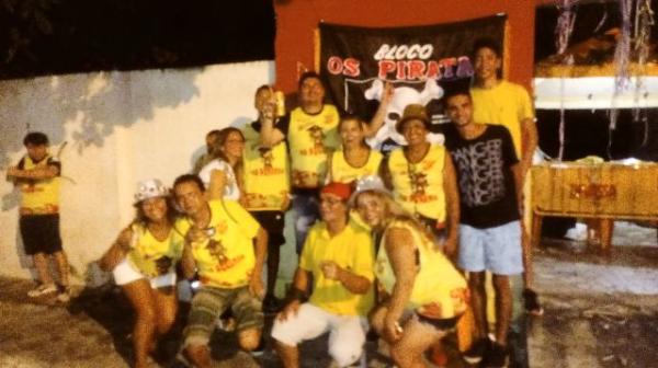 Com 64 anos de tradição, Bloco Os Piratas anima foliões no carnaval de Floriano
