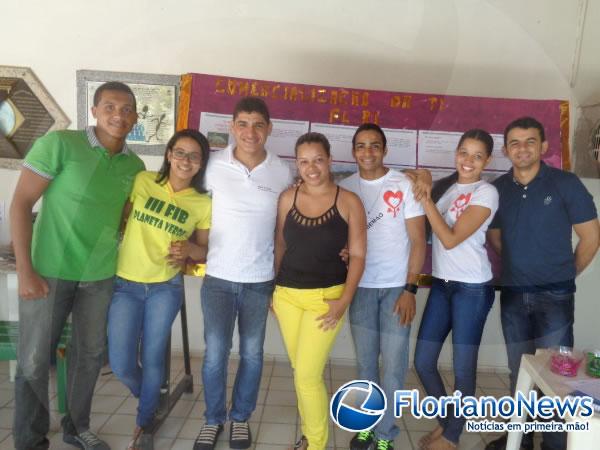 Acad&ecirc;micos da UESPI realizam culmin&acirc;ncia de projeto sobre peixe til&aacute;pia.(Imagem:FlorianoNews)