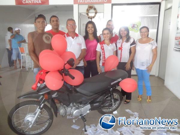 Emplacadora O Ga&uacute;cho realiza sorteio de motocicleta Honda.(Imagem:FlorianoNews)