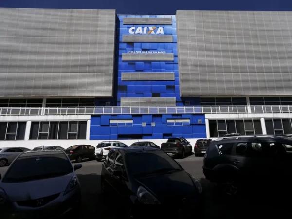 Concurso da Caixa: veja editais para cargos com salários de R$ 3,7 mil a R$ 14,9 mil