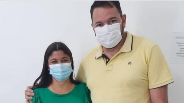 Jussinaldo Duarte e Daniela Braglia(Imagem:Reprodu&ccedil;&atilde;o)