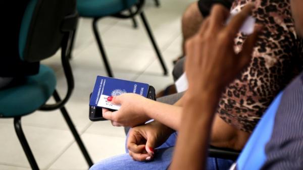 Balcão de Emprego divulga 50 vagas de emprego em Teresina; veja