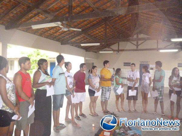Paróquia Nossa Senhora das Graças realiza Encontro da Formação Base da JUFRA.(Imagem:FlorianoNews)