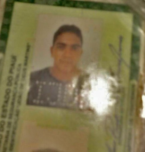 Homem é morto com sete tiros dentro de bar na Zona Sudeste de Teresina