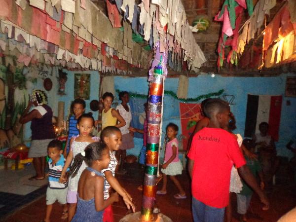 Dia de São Cosme e Damião é festejado com distribuição de bombons em Floriano