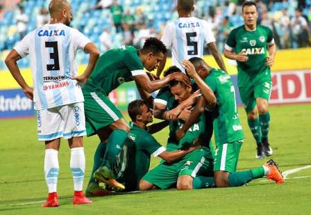 Série B: Avaí vence Coritiba e segue no G4; Goiás respira e Juventude segue em alta