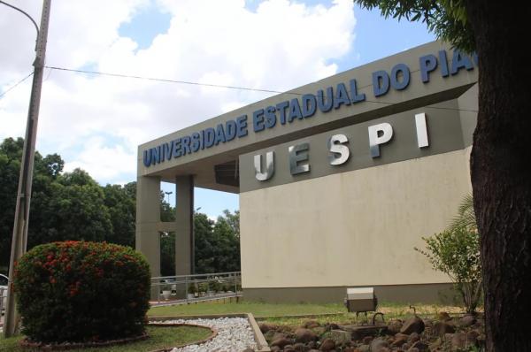 Uespi abre 1.130 vagas para cursos de extensão de espanhol, francês, inglês, libras e português
