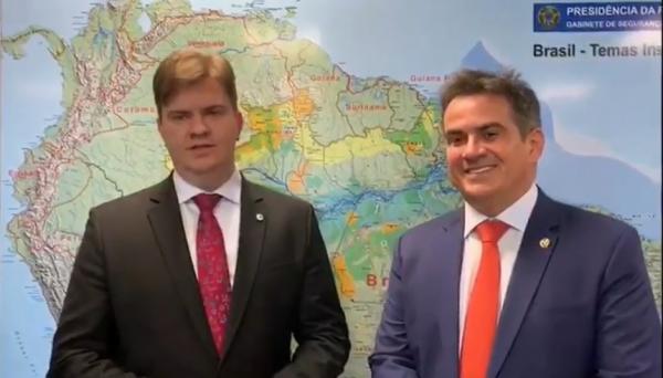 Ministro Canuto assina a seleção definida de Floriano no projeto Avançar Cidades