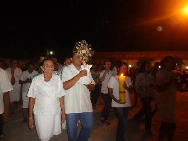 Par&oacute;quia de Nossa Senhora das Gra&ccedil;as encerrou o 12&ordm; Cerco de Jeric&oacute;.(Imagem:FlorianoNews)