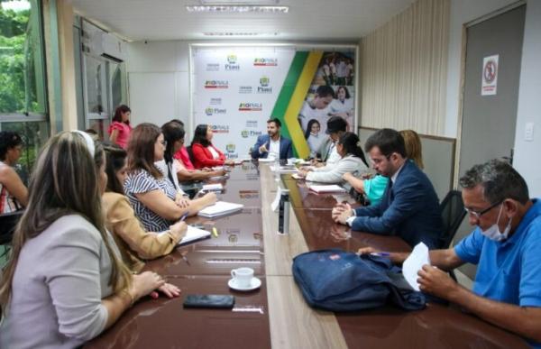 Seduc e Sinte-PI dialogam sobre valorização dos profissionais de educação