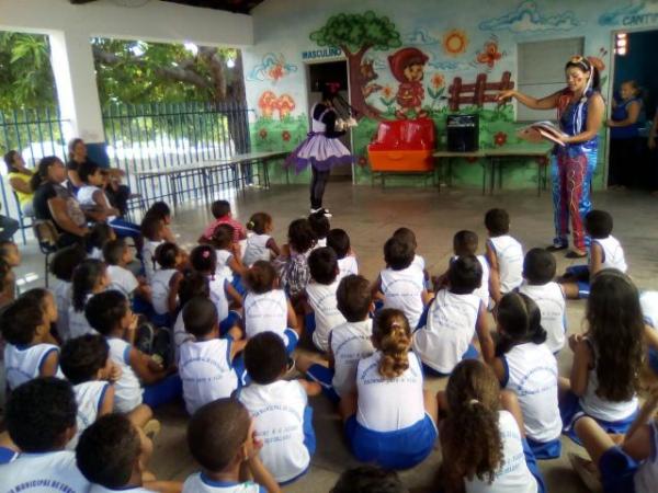 Associação de Apoio a Cultura apresenta contação de história em escola de Floriano.(Imagem:Giramundo)