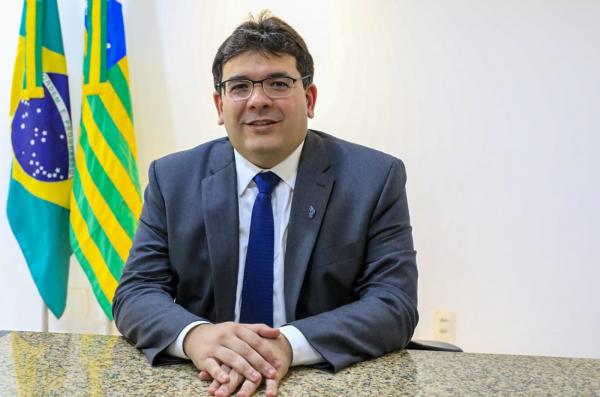 Rafael Fonteles cria selo para inserir mulheres vítimas de violência no mercado de trabalho