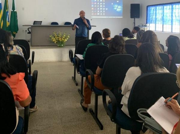 Secretaria de Educação promove 1ª reunião do ano com os gestores de escolas municipais