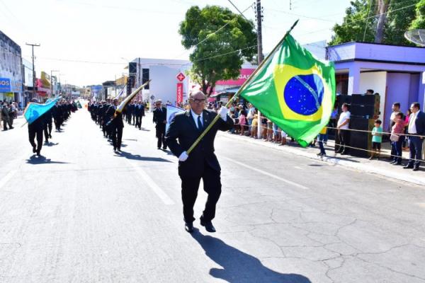 Desfile C&iacute;vico marca as comemora&ccedil;&otilde;es pela Independ&ecirc;ncia do Brasil em Floriano.(Imagem:Secom)