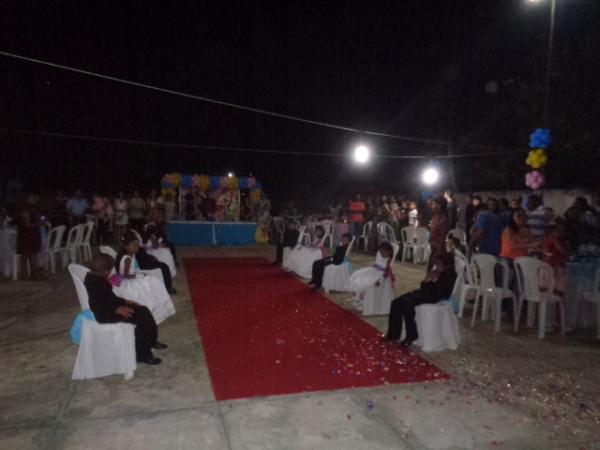 Alunos de Escola Municipal comemoram conclus&atilde;o da Educa&ccedil;&atilde;o Infantil com formatura.(Imagem:FlorianoNews)