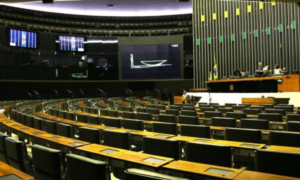 Câmara vota ajuda aos Estados e MP que criaria 4 milhões de empregos