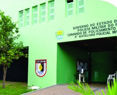 Dupla faz arrastão e rouba clientes e caixa de laboratório da zona Leste