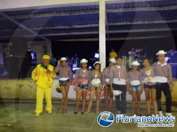 Grupo de Dan&ccedil;a Centro de Ensino Luzia de Sousa Resende (localidade: Rodagem)(Imagem:FlorianoNews)