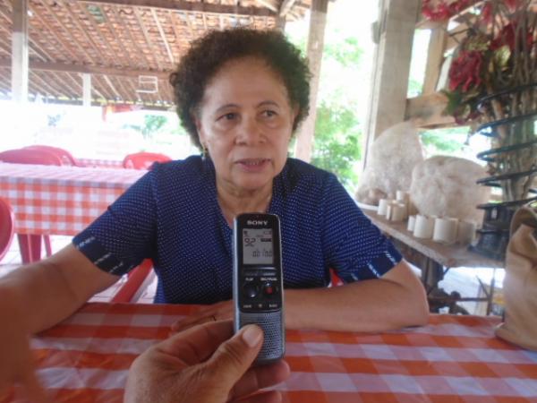 "O orçamento 2018 não cabe pobre", dispara Regina Sousa sobre reformas do Governo