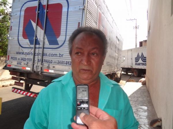 Farm&aacute;cia popular de Floriano est&aacute; faltando medicamentos.(Imagem:FlorianoNews)