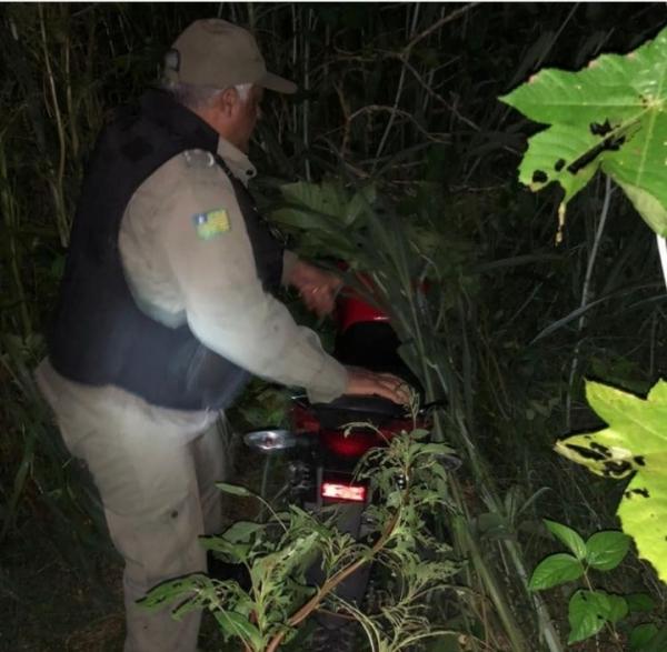Polícia Militar de Floriano recupera moto roubada de entregador