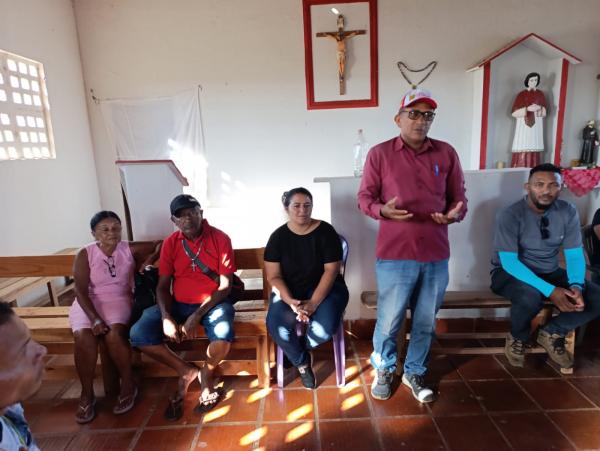 Repórter Amarelinho realiza ação social em comunidades rurais de Floriano.(Imagem:FlorianoNews)