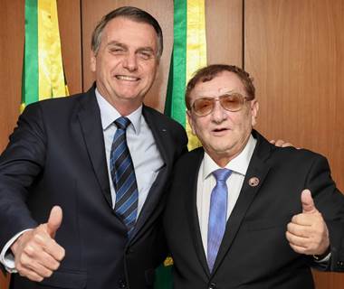 Presidente Jair Bolsonaro ganha título de cidadão parnaibano