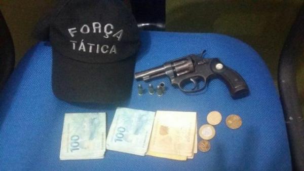 Jovem é preso por de porte ilegal de arma de fogo em Floriano