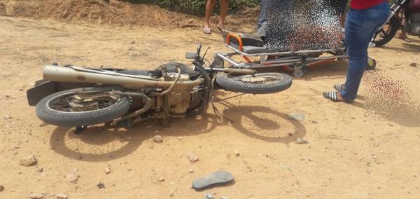 Colisão entre motocicletas deixa homem morto em Padre Marcos