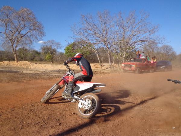 Adrenalina marca 2&ordf; edi&ccedil;&atilde;o do Rally da Vaquejada, em Bar&atilde;o de Graja&uacute;.(Imagem:FlorianoNews)