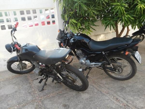 Polícia Militar de Floriano recupera motocicletas roubadas