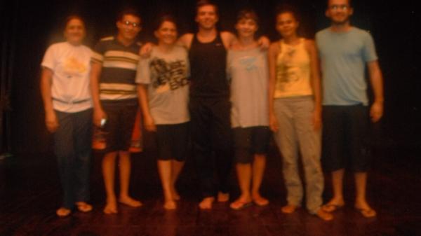 Palco Girat&oacute;rio apresentou a pe&ccedil;a ?Vila Tarsila? em Floriano.(Imagem:FlorianoNews)