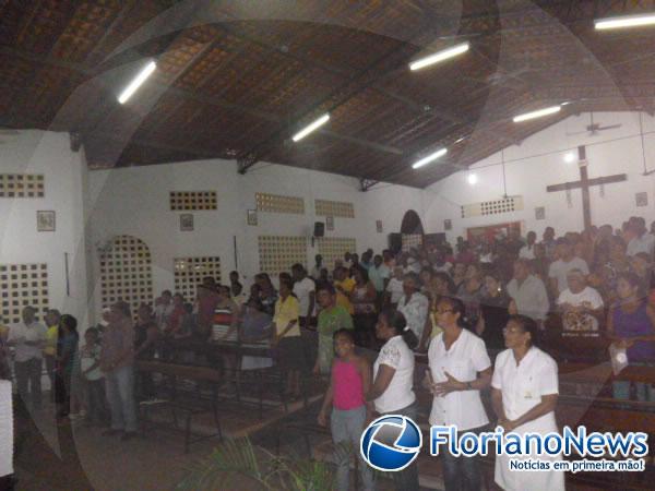 Cat&oacute;licos celebram Missa de Cinzas e in&iacute;cio da Quaresma em Floriano.(Imagem:FlorianoNews)