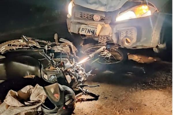 Homem morre e esposa fica ferida em acidente entre veículo da Equatorial e motocicleta