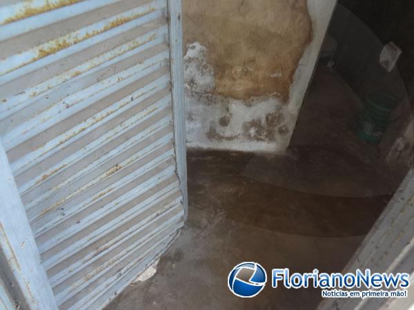 Estrutura do Centro de Controle de Zoonoses de Floriano &eacute; prec&aacute;ria.(Imagem:FlorianoNews)