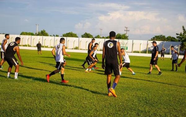 Corisabbá anuncia volante ex-Internacional e mais três reforços para Campeonato Piauiense