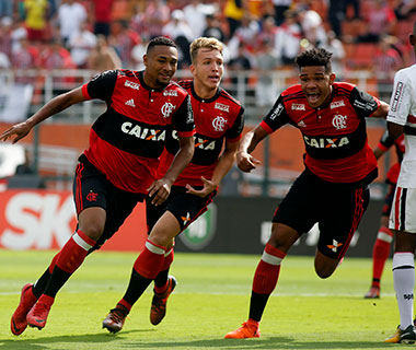 Flamengo vence São Paulo e é campeão da Copinha