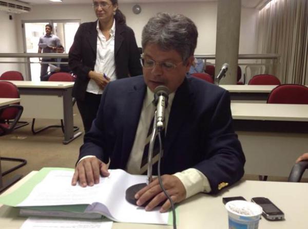 Deputado Gustavo Neiva intermediou doa&ccedil;&atilde;o de terras a Floriano.(Imagem:Assessoria Sem Fronteiras)
