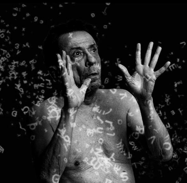 Tom Zé apronta álbum Língua brasileira com dez músicas inéditas compostas para peça de teatro