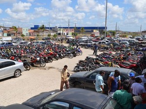 Detran Piauí realiza leilão de 108 veículos neste sábado em Teresina