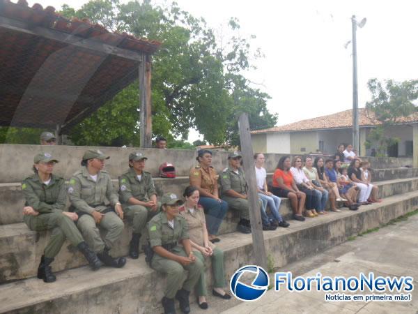Caf&eacute; da manh&atilde; marca a comemora&ccedil;&atilde;o do Dia da Mulher no 3&ordm; BPM.(Imagem:FlorianoNews)
