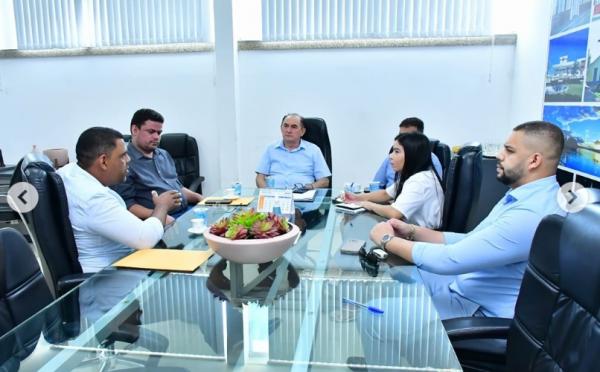 Etapas para implanta&ccedil;&atilde;o da coleta seletiva s&atilde;o discutidas em reuni&atilde;o na Prefeitura de Floriano.(Imagem:Reprodu&ccedil;&atilde;o/Instagram)