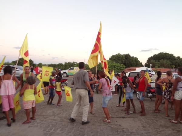 Realizada caminhada da Coliga&ccedil;&atilde;o Unidos por Bar&atilde;o.(Imagem:FlorianoNews)