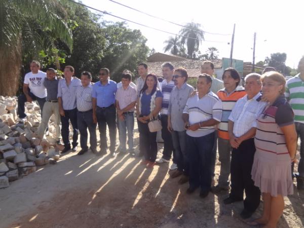 Prefeitura de Floriano visitou obra de ponte no bairro Irapu&aacute; II.(Imagem:FlorianoNews)